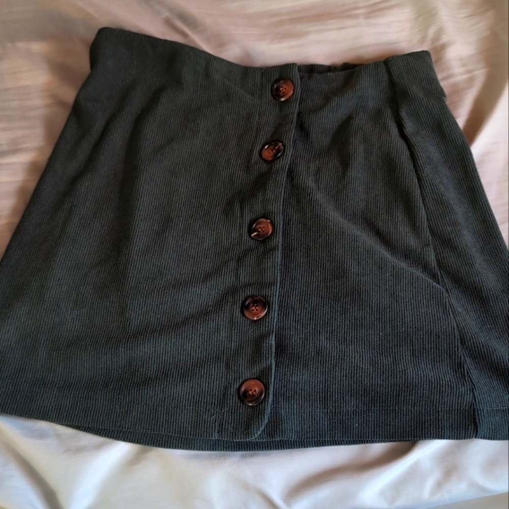 Green XS mini skirt